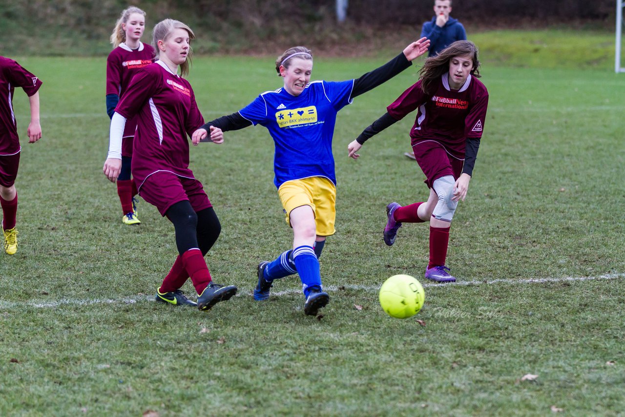 Bild 179 - B-Juniorinnen TSV Gnutz o.W. - SV Henstedt Ulzburg II : Ergebnis: ca. 5:0